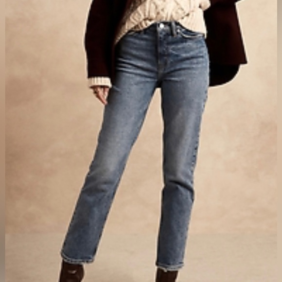 Banana Republic Women’s denim blue jeans - Picture 3 of 4